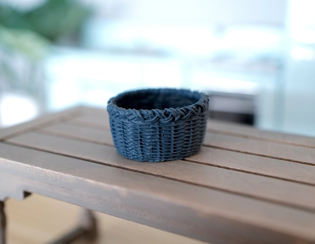 1:12 Scale Miniature Round Woven Basket, 1-3/16 inch dia., DIY Dollhouse Supply (navy blue)