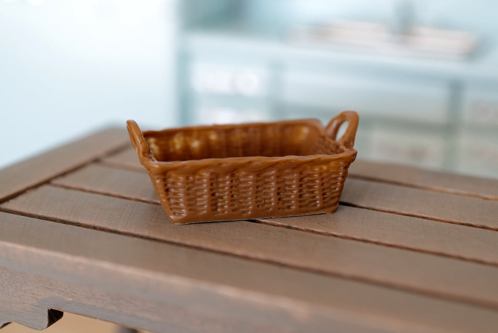 1:12 scale Dollhouse Supplies Miniature basket - D062