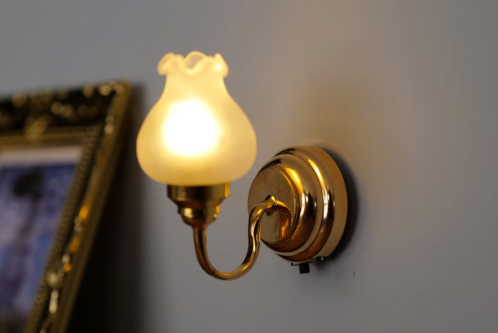 1:12 Dollhouse lighting decoration miniature LED hallway wall light battery light with on off switch - K050