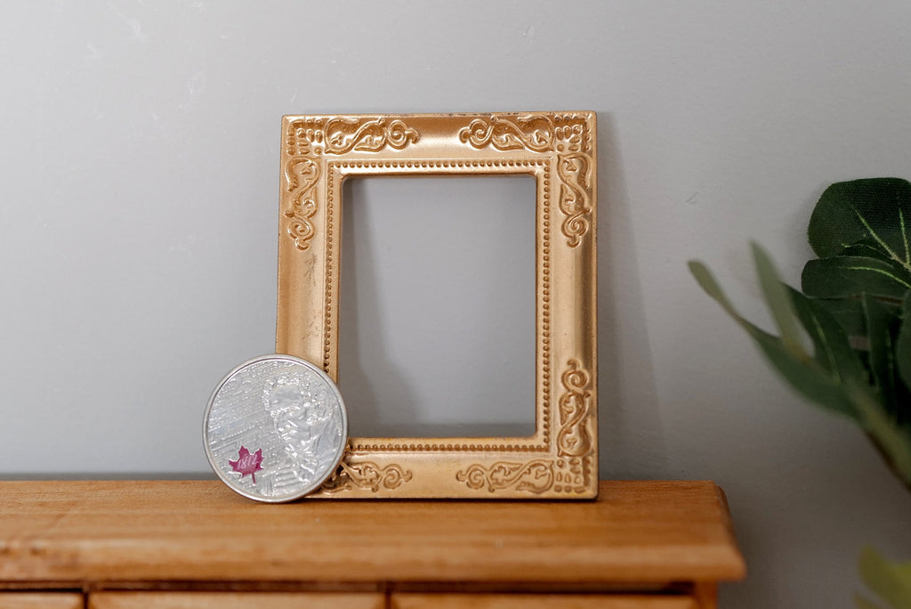 1:12 Scale Miniature Ornate Rectangular Picture Frame, 2-1/2 inch tall, DIY Dollhouse Supply (champagne gold)