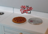 1:12 Dollhouse Supplies miniature Cherry Pie, baked cherry pie tar fruit cake - E019