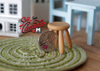 Miniatura in scala 1:12 sgabello rotondo per bambini in legno, 4 gambe divaricate, alto 1-3/16 inch, accessori fai da te per casa delle bambole