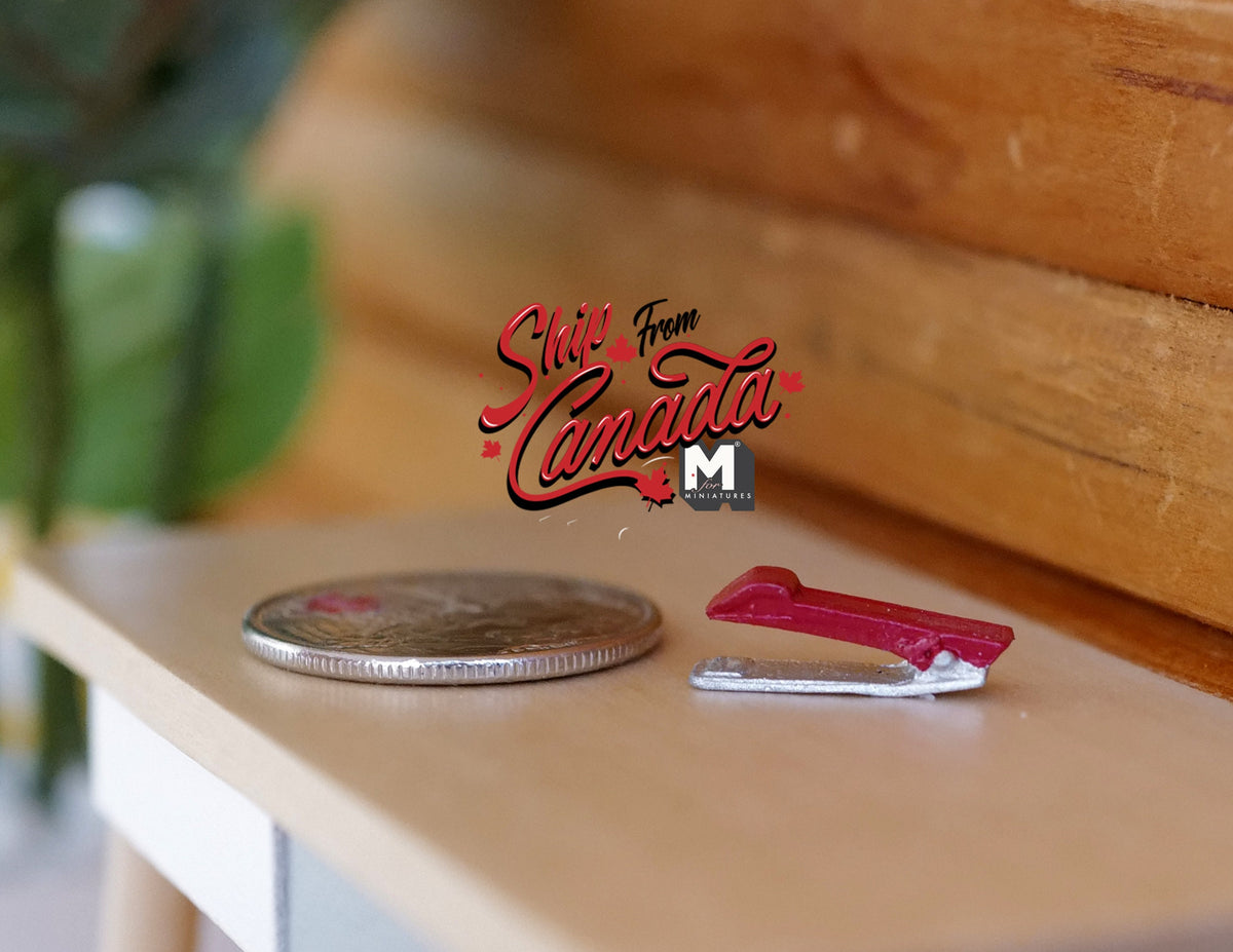1:10 Scale Miniature Stapler, 9/16 inch long, DIY Dollhouse Supply (red)