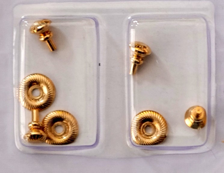 1:12 Scale Miniature Fluted Knobs with Swirl Backplates, Set of 4, 3/16 inch dia., DIY Dollhouse Supply (brass)