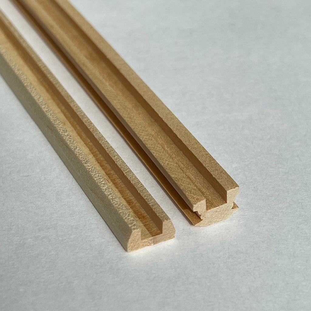 1:12 Scale Miniature Wood Porch Rail Set with Molded Top Rail, 4 Pieces, 18 inch long, DIY Dollhouse Supply