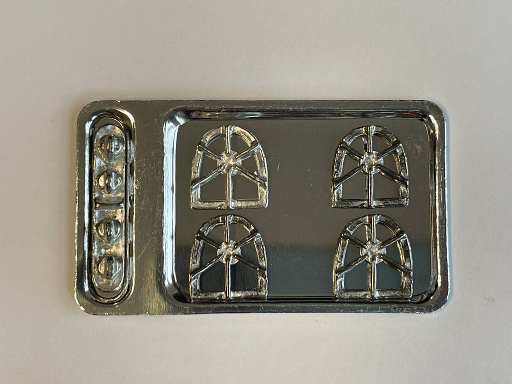 1:12 Scale Miniature Cooktop Kit with 4 Burner Grates and Control Knobs, Unassembled, 2-1/4 inch wide, DIY Dollhouse Supply (silver)