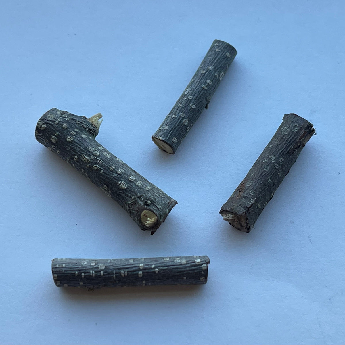 1:12 Scale Miniature Fireplace Logs with Gray Bark, Set of 4, Random Sizes, 1-1/8 inch long, DIY Dollhouse Supply