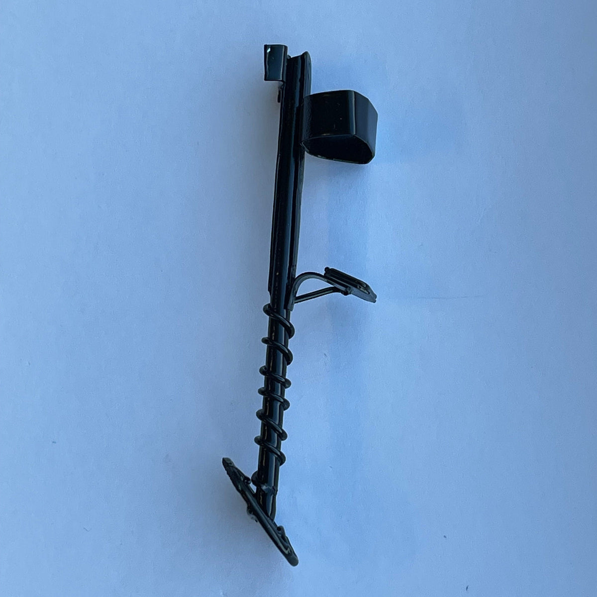 1:12 Scale Miniature Metal Detector with Arm Cuff, 3-1/4 inch tall, DIY Dollhouse Supply (black)