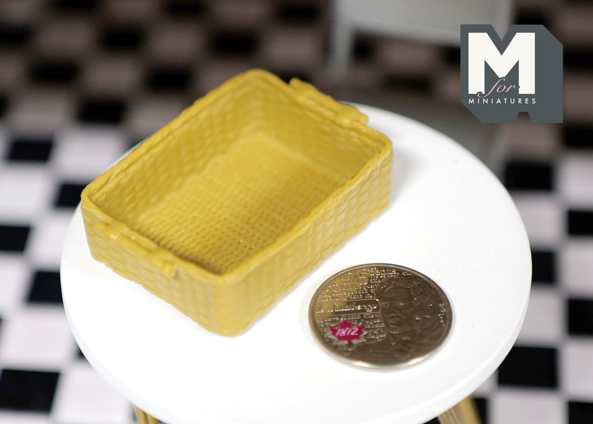 1:12 scale Dollhouse Supplies Miniature basket D061