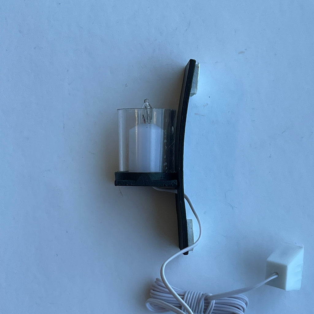 1:12 Miniature Wall Sconce , Wall Light , 12 Volt Plug System K048