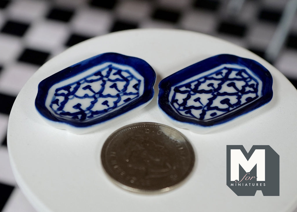 1:12 Dollhouse Supplies Miniature Plate set of 2 - A073