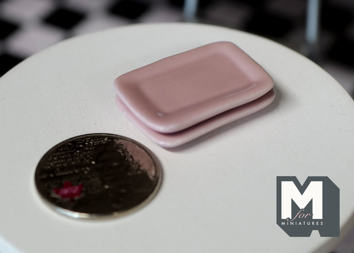 1:12 Dollhouse Supplies Miniature Plate set of 2 - A074