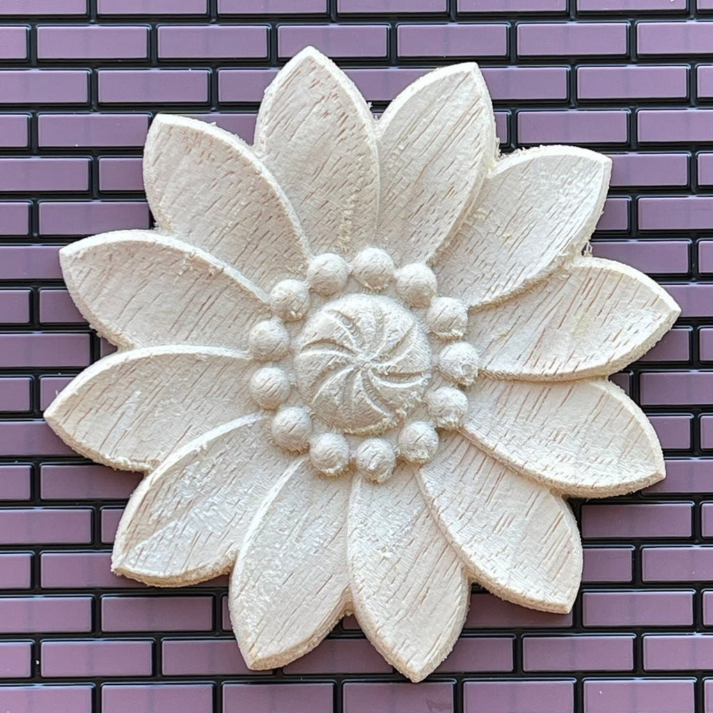 1:12 Scale Miniature Unfinished Dollhouse Floral Ceiling Rose with Beaded Center, 3-15/16 inch diameter (Large)