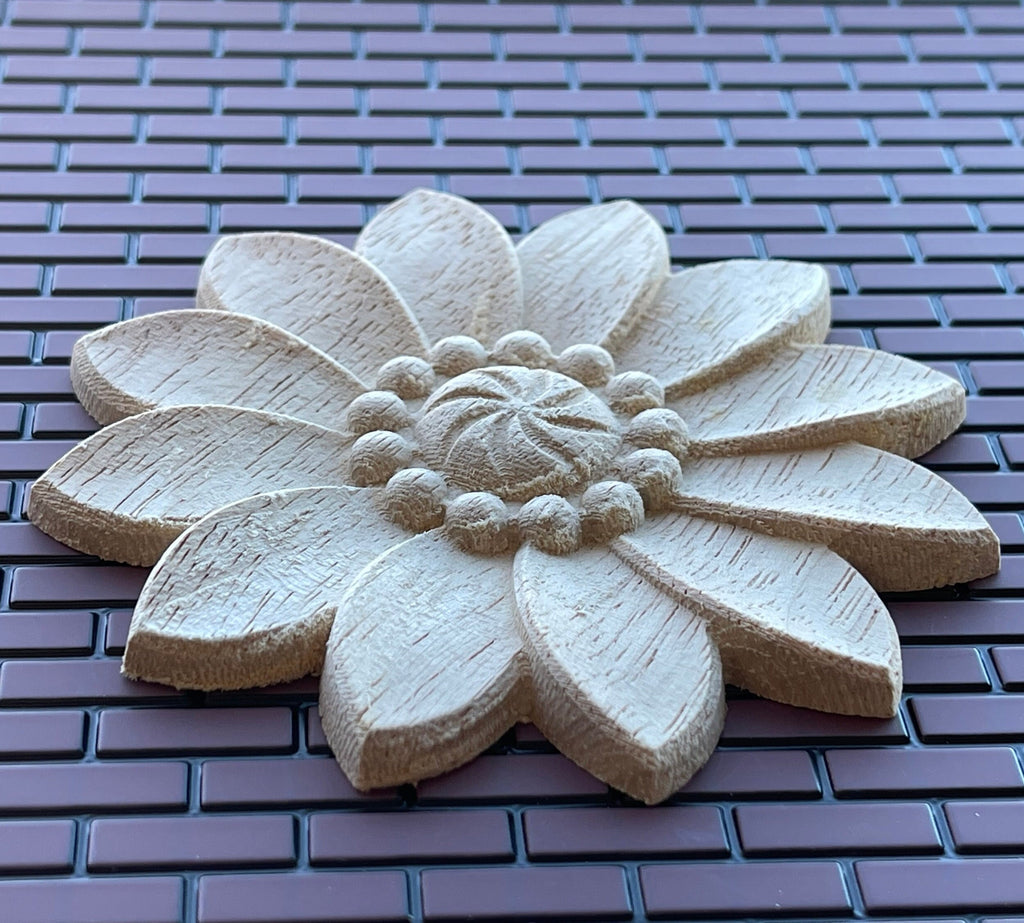 1:12 Scale Miniature Unfinished Dollhouse Floral Ceiling Rose with Beaded Center, 3-15/16 inch diameter (Large)