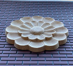 Rosace de plafond double couche à motif floral pour maison de poupée à l'échelle 1:12, non peinte, diamètre 3-15/16 pouces (grande)