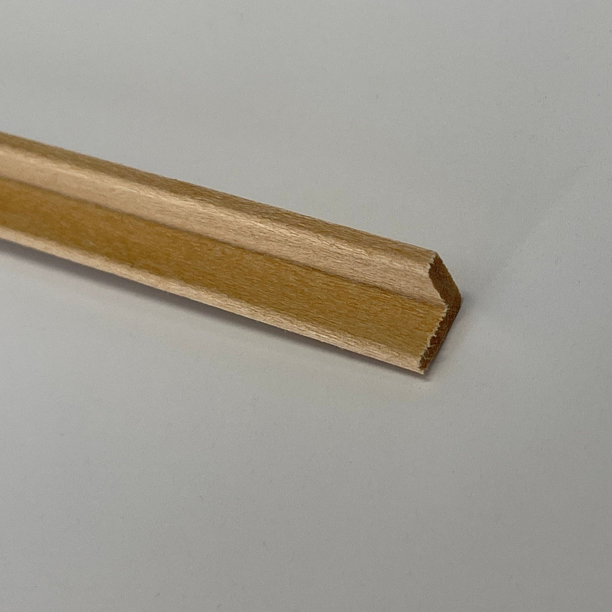 Miniature Wood Cove Cornice Molding for Dollhouse Ceilings, 18 inch long