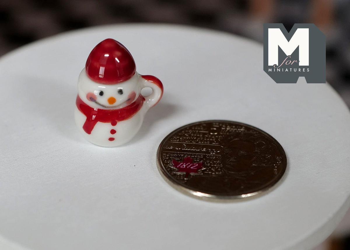1:12 scale Dollhouse Supplies Miniature Christmas Snowman Mug, Dolls House hot drink, miniature cup G071