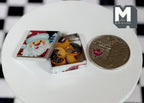 1/12スケール ミニチュア クリスマス バタークッキー缶、クッキー6枚入り、直径約2cm、ドールハウスDIY用パーツ