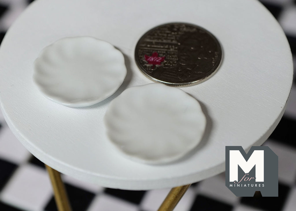 1:12 Dollhouse Supplies Miniature Plate set of 2 - A074