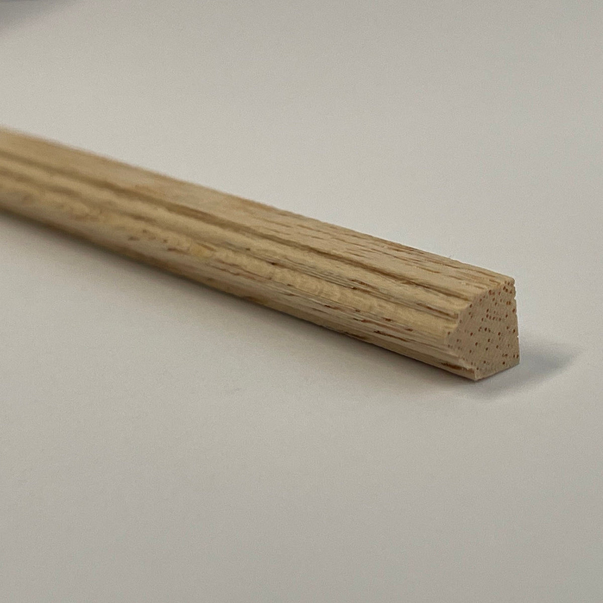 1:12 Scale Miniature Dollhouse Handrail with Peaked Top, 12 inch long