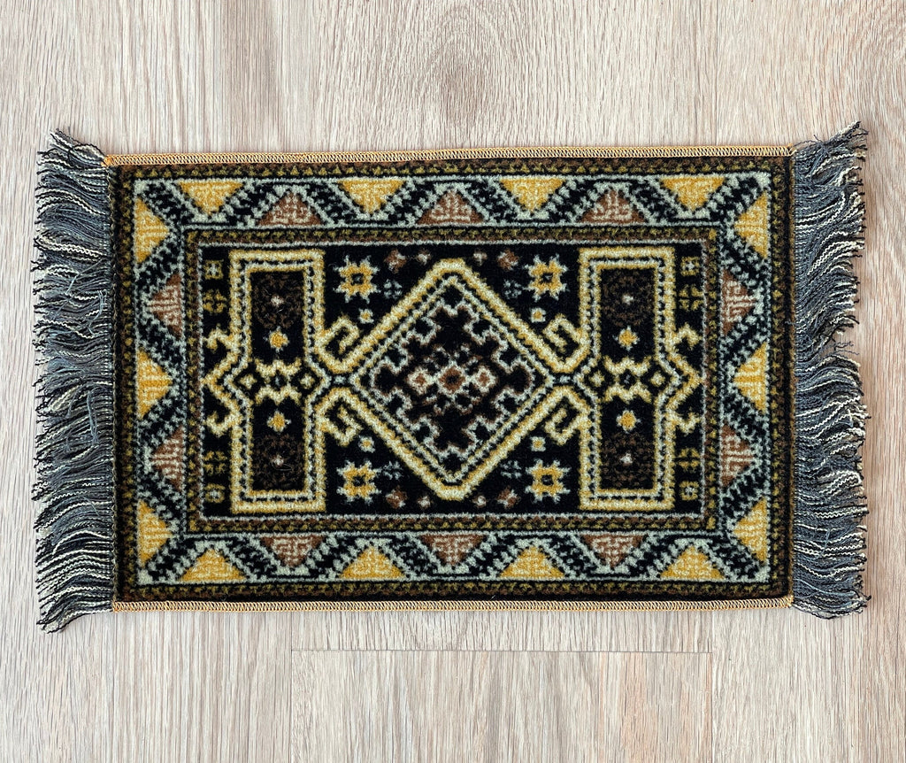 Dollhouse Miniature Large Size Area Rug , Real Wool Carpet 15" x 9" - Z8