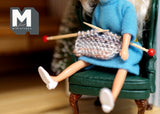 Dollhouse clothing miniature knitting set knitting needles and yarn C044