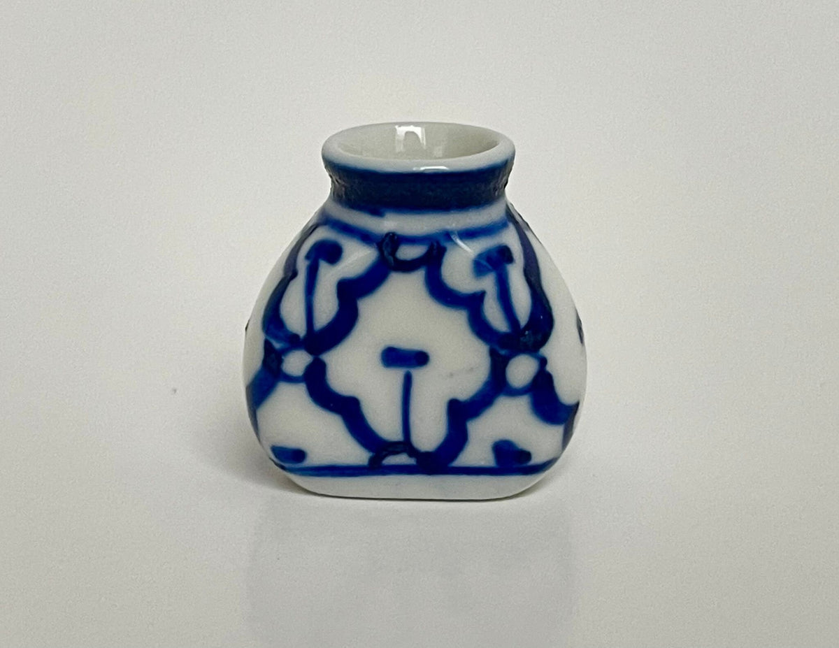 1:12 Dollhouse Miniature Clay Pottery Planter, vase, gardening 1 12 scale miniature plants container - A067