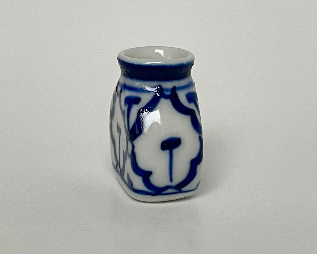1:12 Dollhouse Miniature Clay Pottery Planter, vase, gardening 1 12 scale miniature plants container - A067