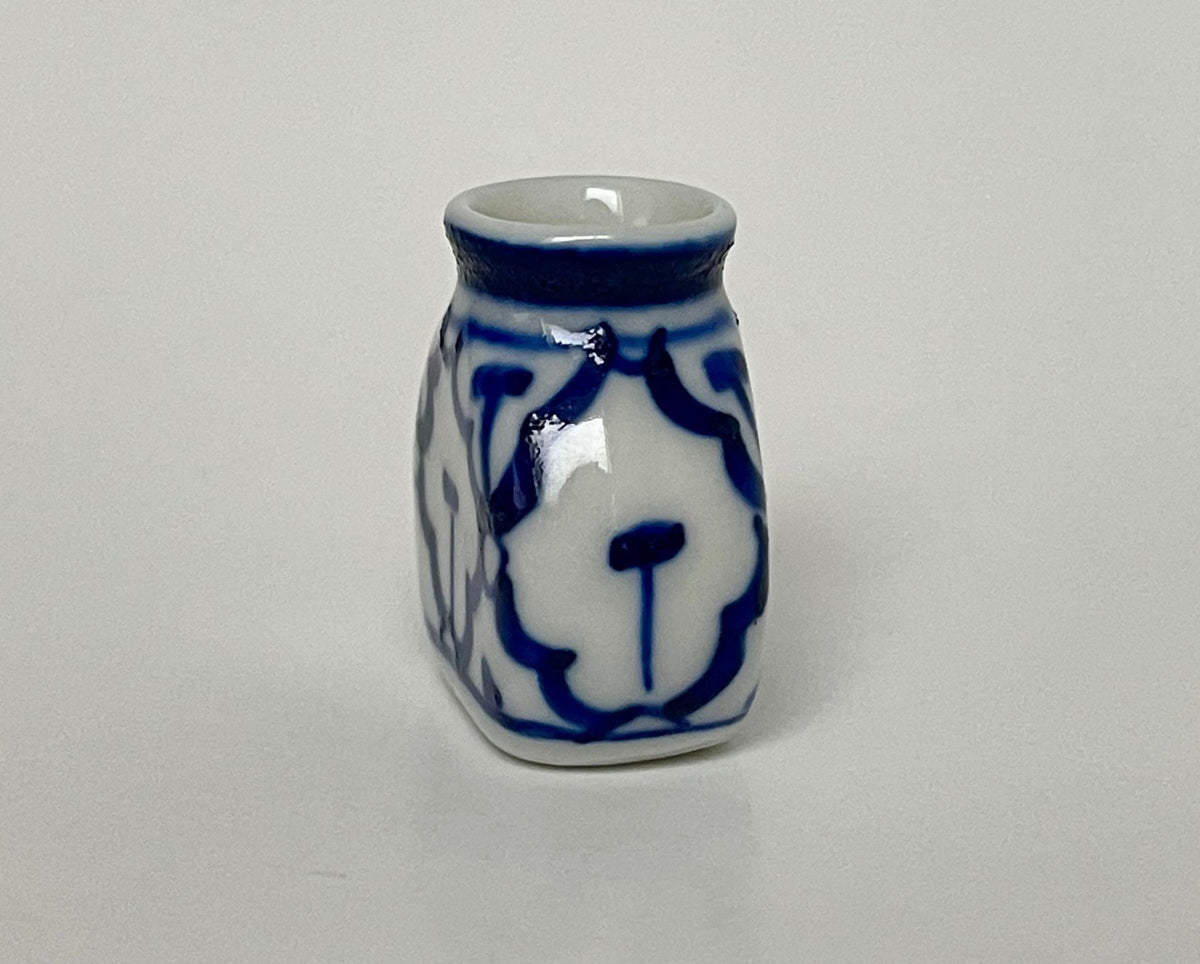 1:12 Dollhouse Miniature Clay Pottery Planter, vase, gardening 1 12 scale miniature plants container - A067