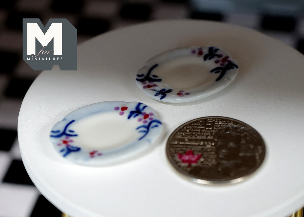 1:12 Dollhouse Supplies Miniature Plate set of 2 - A075
