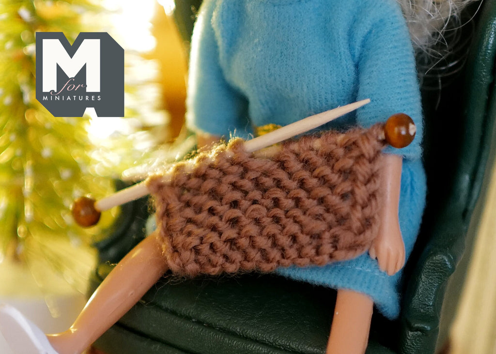 Dollhouse clothing miniature knitting set knitting needles and yarn - C042