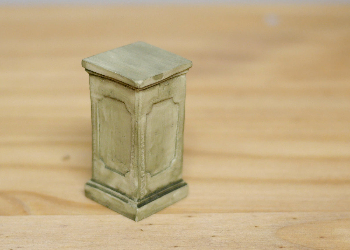 1:12 Scale Miniature Square Garden Pedestal for Plants, 1-7/8 inch tall, DIY Dollhouse Supply (gray)