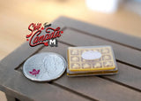 1:12 Dollhouse Supplies miniature Box of Chocolates - E019
