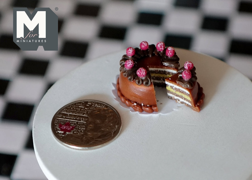 1:12 scale Dollhouse Supplies Miniature Berry and Chocolate Cake - E014