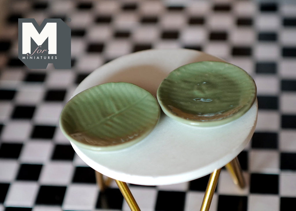 1:12 Dollhouse Supplies Miniature Plate set of 2 - A074