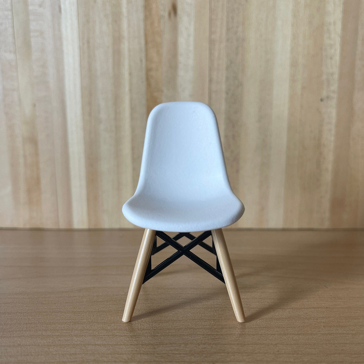Miniature Chair 1:12 Scale Dollhouse Supplies Modern Dining Chair Lounge Chair Patio Chair 2-11/16 inch tall  (white) - H042