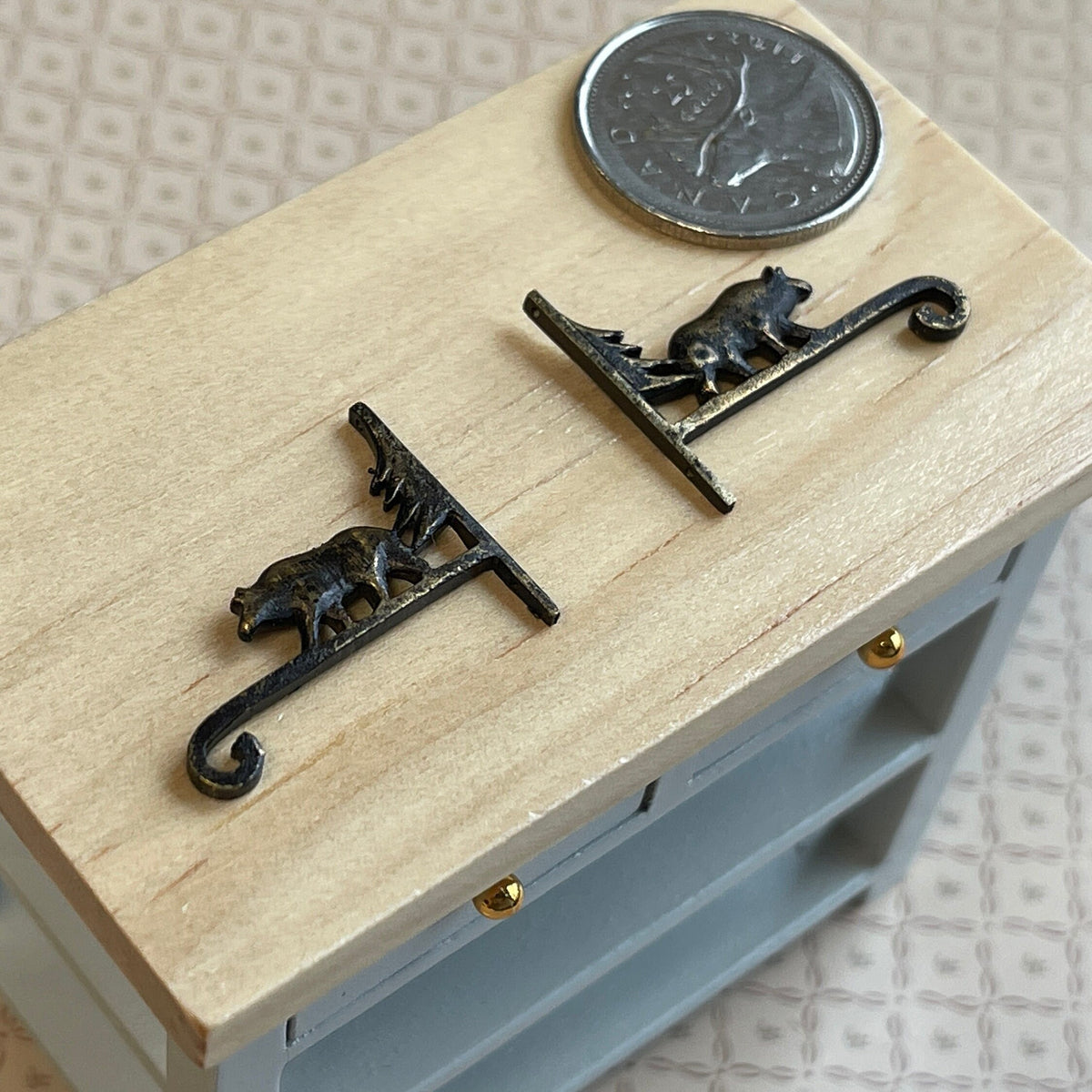1:12 Scale Miniature Metal Wall Brackets with Bear and Tree Design, 1 Pair, 1-1/16 inch long, DIY Dollhouse Supply (antique bronze)