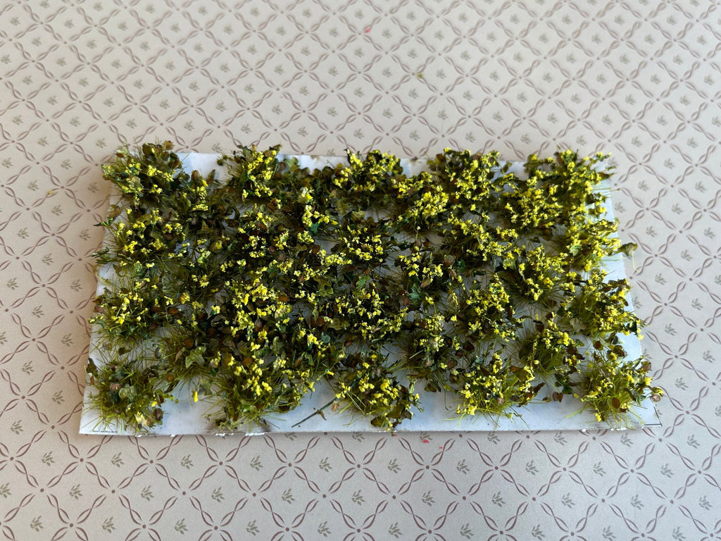 1:12 Scale Miniature Flower Clusters Set of 32, Assorted Blossoms with Peel Off Sticker Backing, 3/8 inch dia., Dollhouse Craft Supply