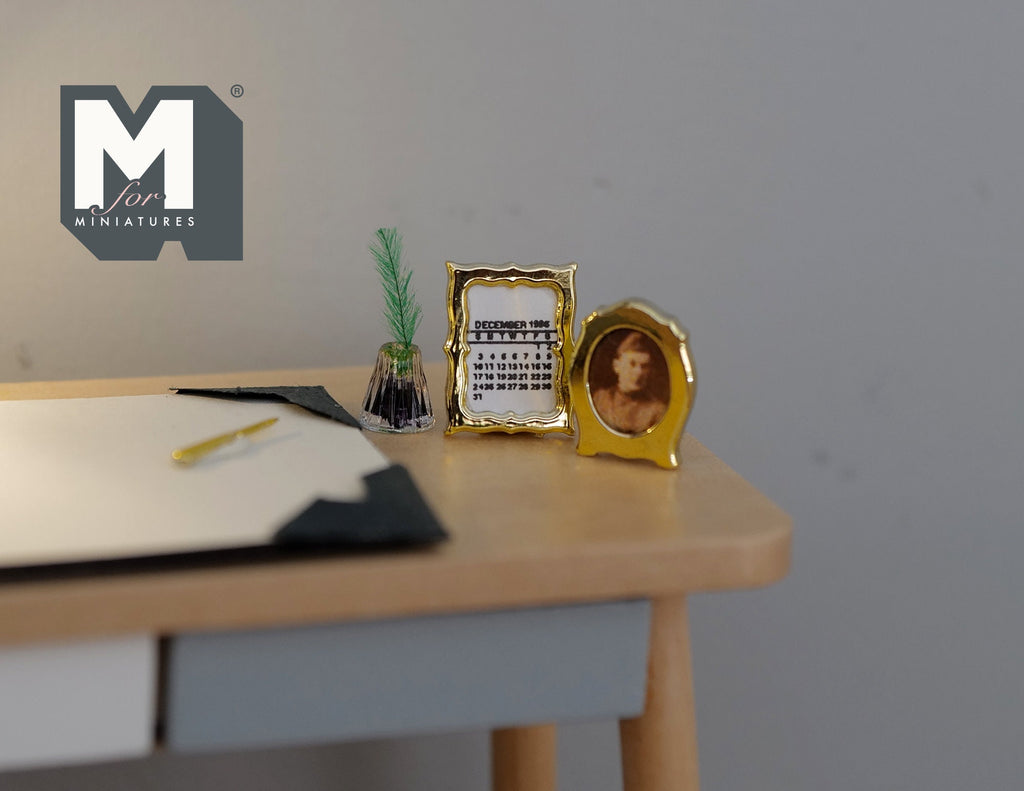 1:12 Scale Miniature Desk Blotter Set with Calendar, Pen, Photo and Inkwell, 1-7/8 inch long, DIY Dollhouse Supply