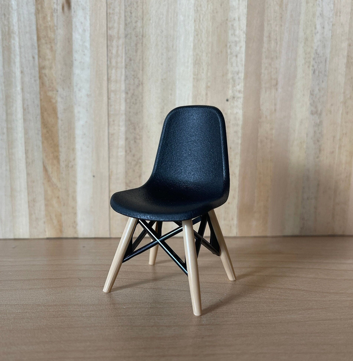 1:12 Scale Miniature Shell Chair Kit, Unassembled, Wood Look Legs and Cross Brace, 2-11/16 inch tall, DIY Dollhouse Supply (black)