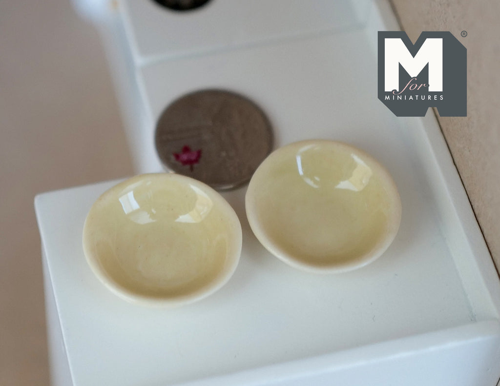 Mini bols en céramique à l'échelle 1/12, lot de 2, diamètre 2,8 cm (1-1/8 po), fournitures pour maison de poupée DIY (jaune pâle)