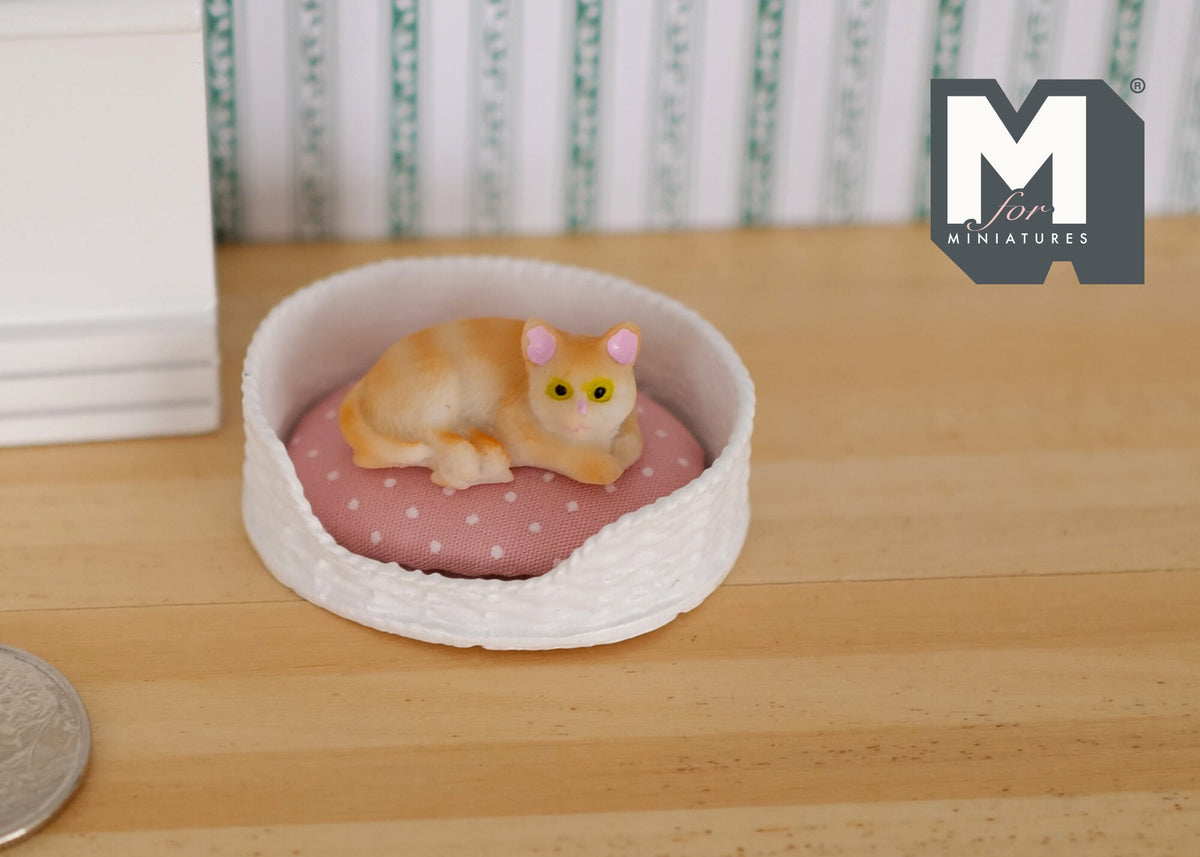 1:12 Dollhouse Supplies Miniature cat kitten 1 12th pet (Bed is not included) - C052