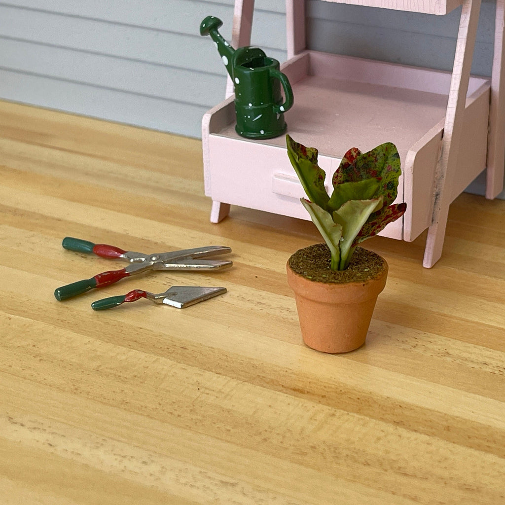 1:12 Scale Miniature Potted Plant with Red Veined Leaves, Terracotta Pot, 1-7/8 inch tall, DIY Dollhouse Supply