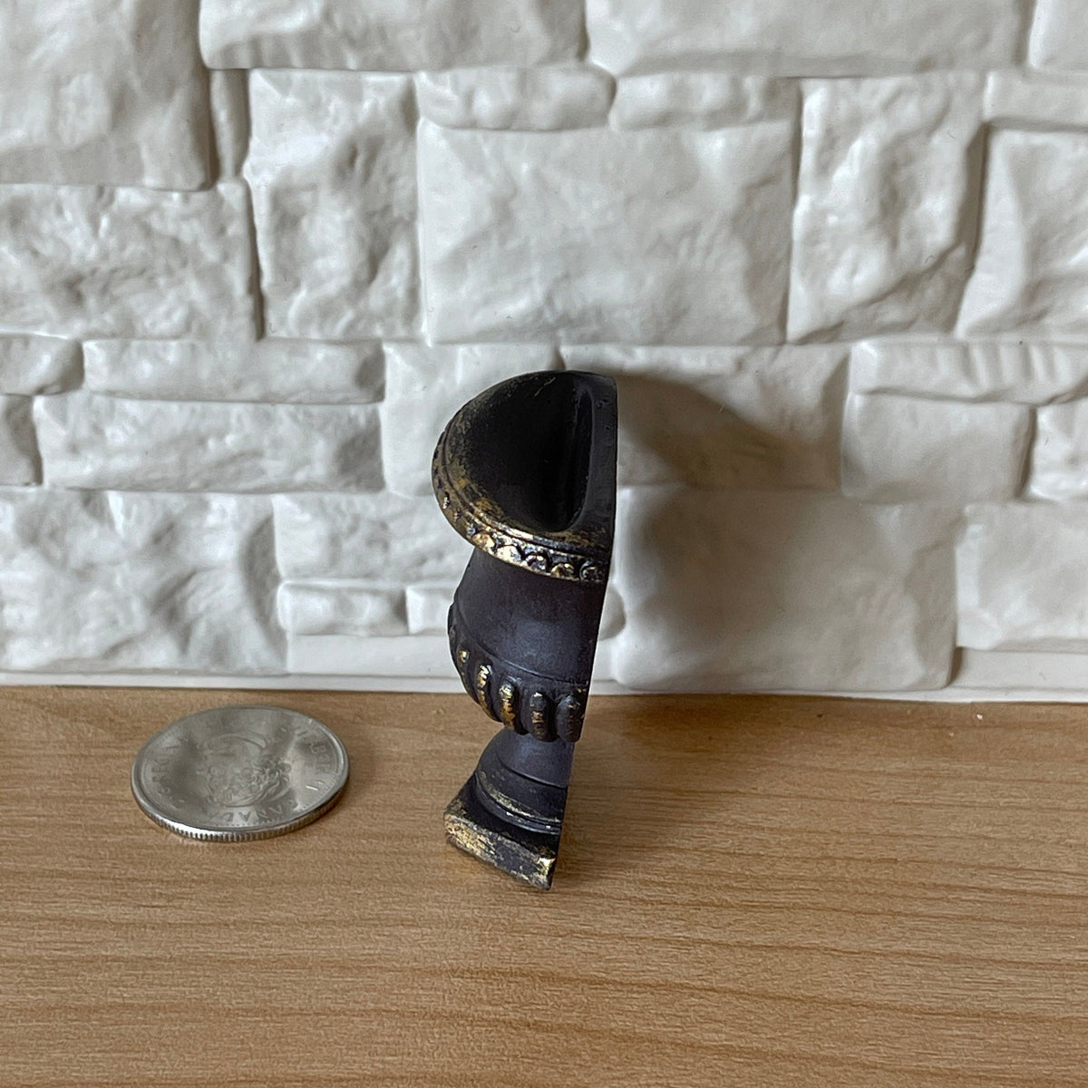 1:12 Scale Miniature Half Round Wall Planter, Flat Back, Urn Shape, 1-7/8 inch tall, DIY Dollhouse Supply (black)