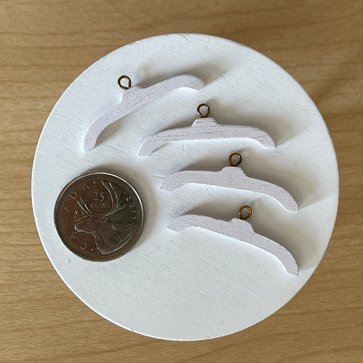 1:12 Scale Miniature Wood Clothes Hangers with Silver Hooks, Set of 4, 1-7/16 inch wide, DIY Dollhouse Supply (white)
