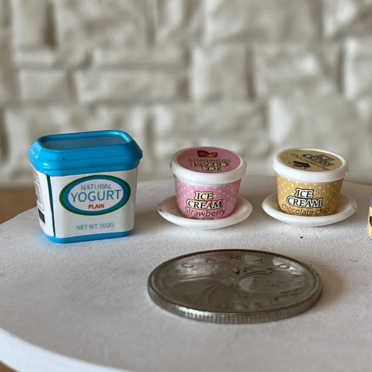 1:12 Scale Miniature Assorted Ice Cream and Plates, Set of 7, DIY Dollhouse Supply