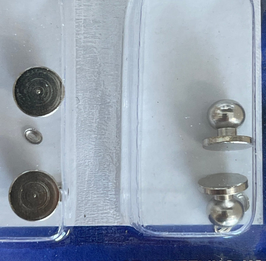 1:12 Scale Miniature Metal Round Door Knob with Keyhole 4 Pack Set Dollhouse Supply (silver)