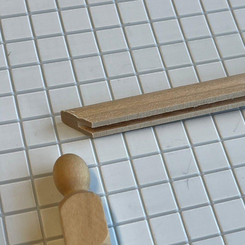 1:12 Scale Miniature Unfinished Dollhouse Staircase Kit with Balusters and Handrail, 13 Treads, 2-11/16 inch wide (Right Handrail)