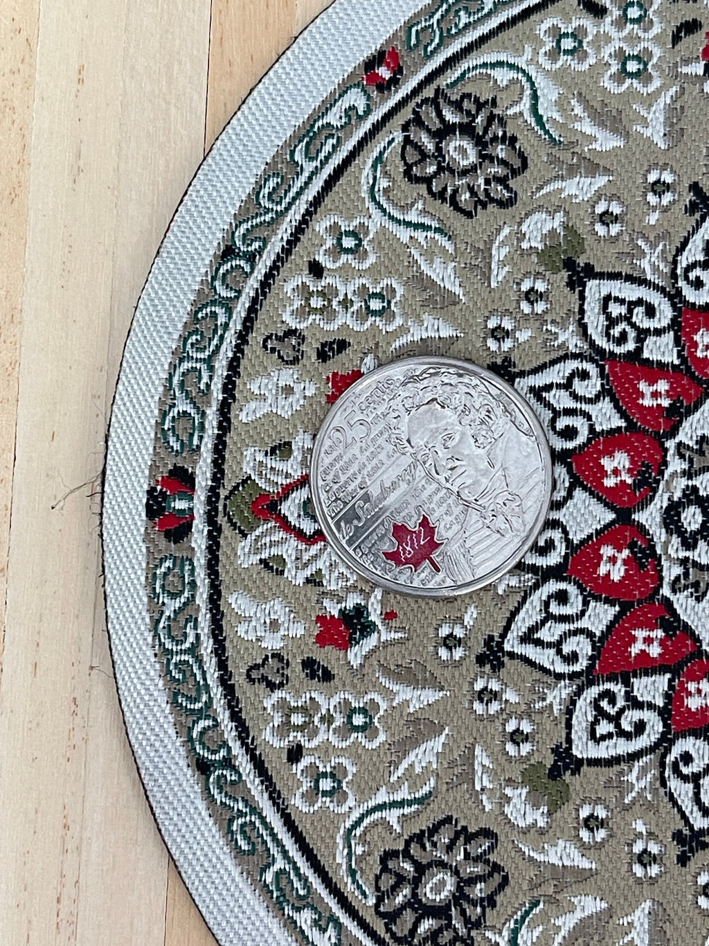 1:12 Scale Miniature Round Area Rug with Medallion and Border, 5-7/16 inch dia., DIY Dollhouse Supply (gray and red)