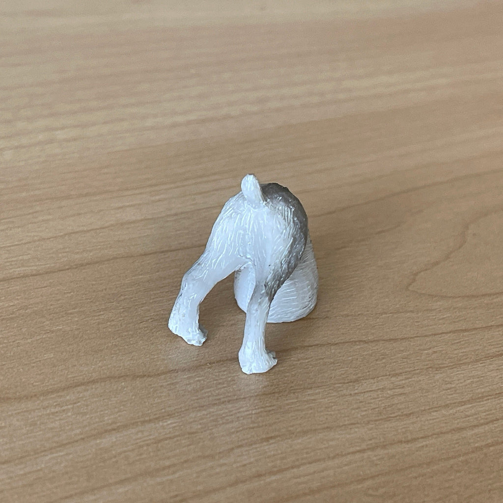 1:12 Miniature Digging Dog - C072